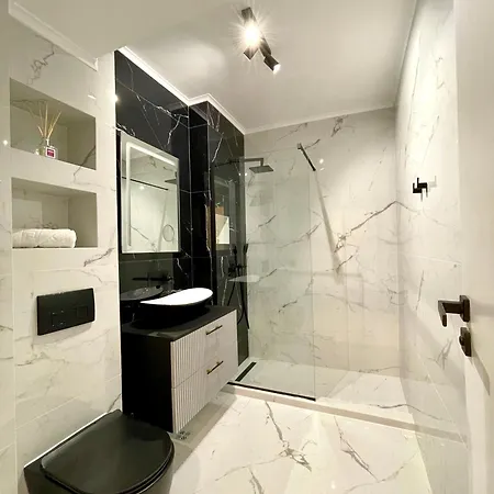 Sunset - 12th Floor Apartment *